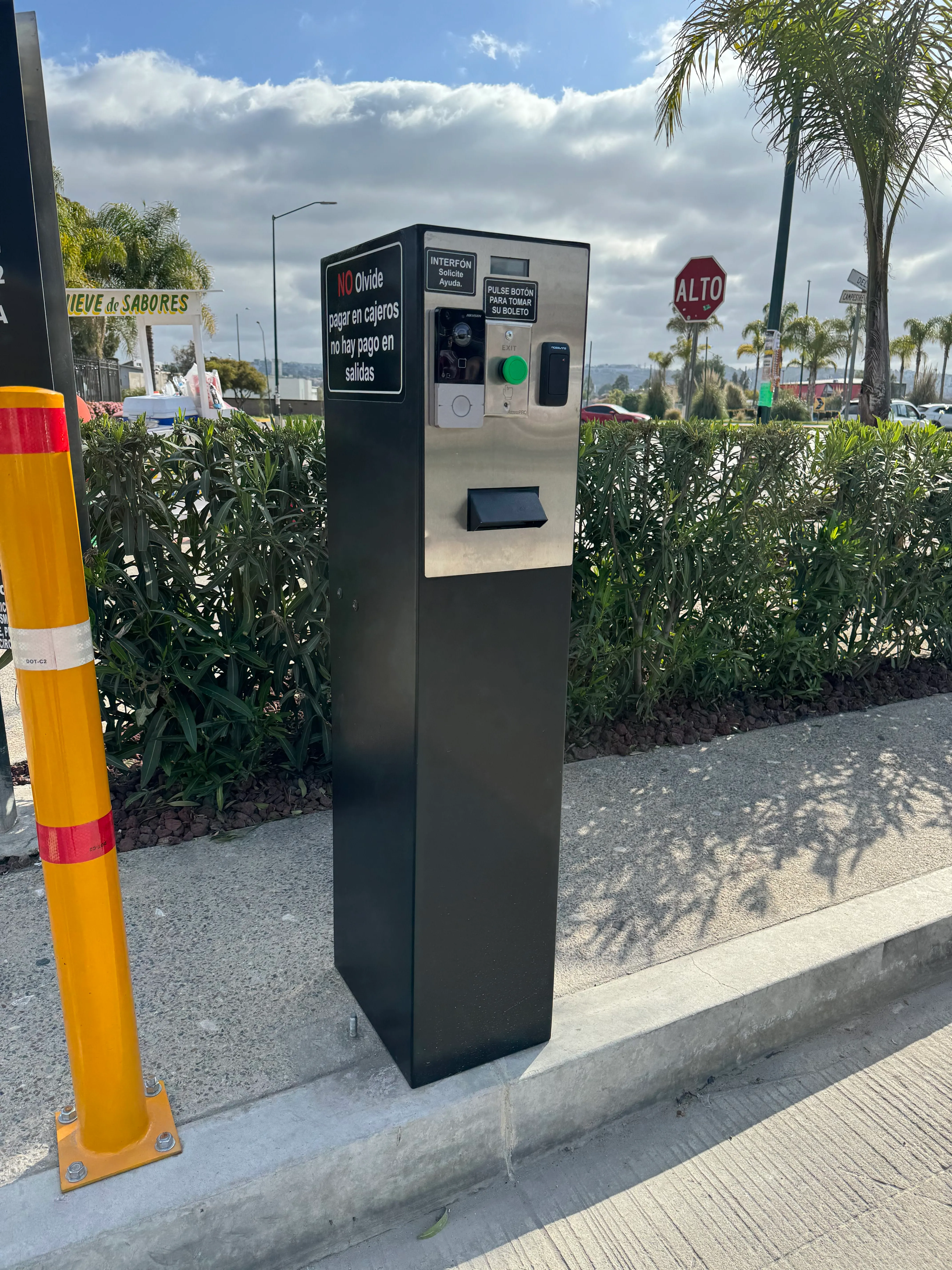 Expedidor de boletos QR en Tijuana BC para estacionamientos